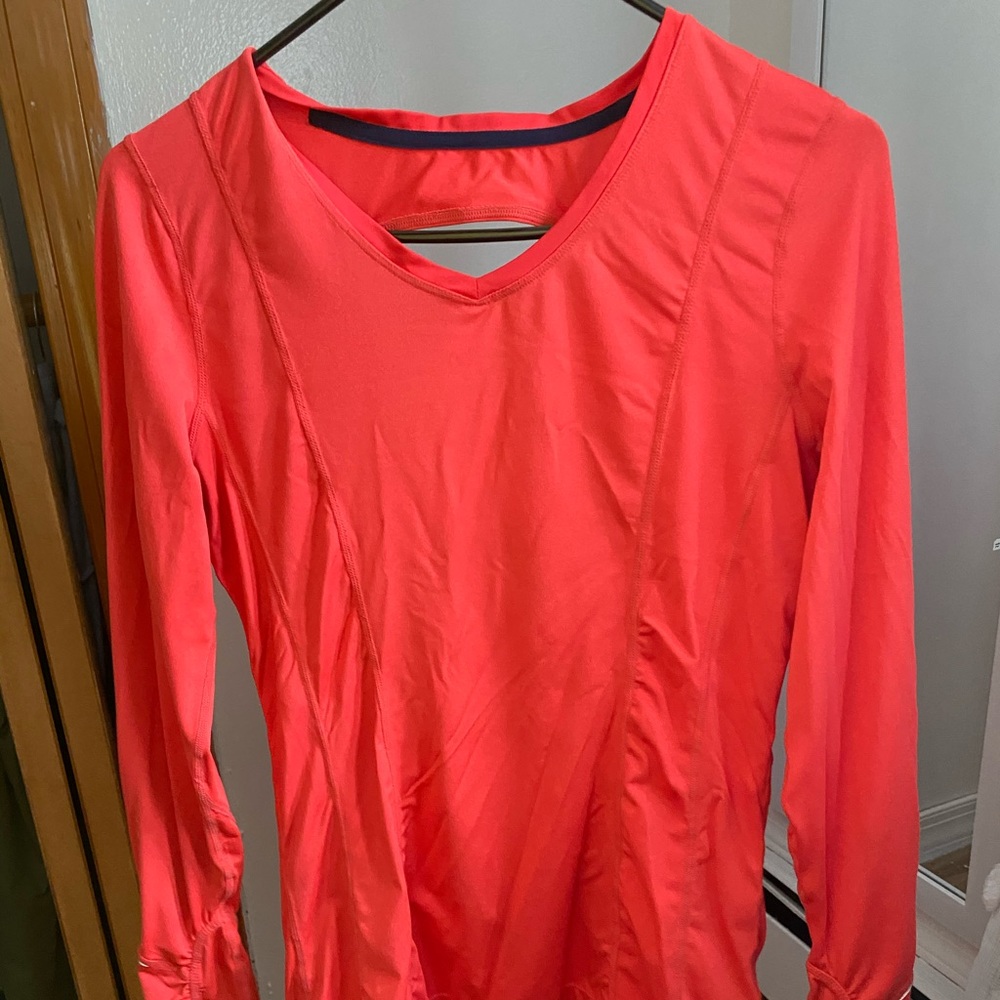 long sleeve gym pullover